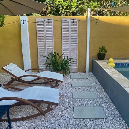 Historic Building The Palm Backyard Studio-Apartment Willemstad, Curacao Feel Home Away From Home Exterior foto