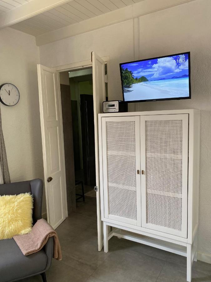 Historic Building The Palm Backyard Studio-Apartment Willemstad, Curacao Feel Home Away From Home Exterior foto