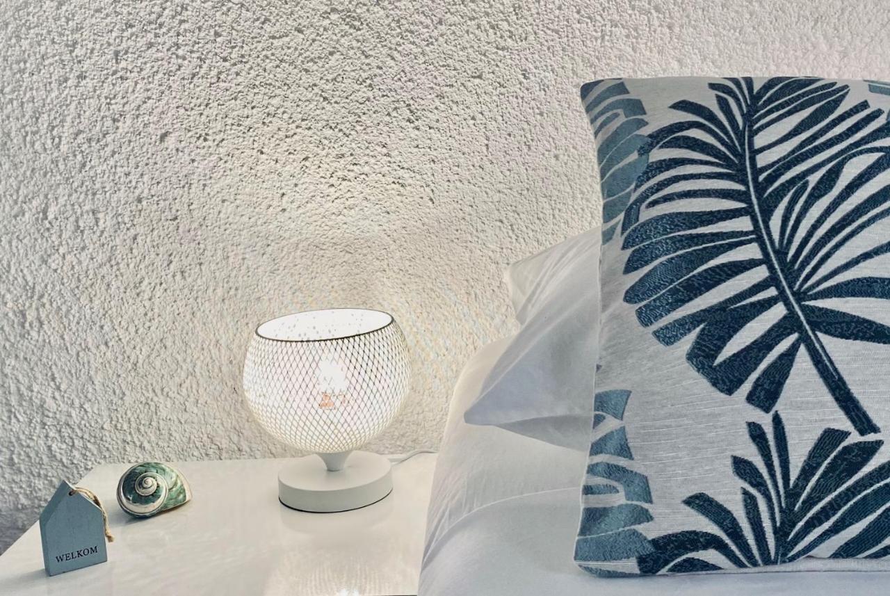 Historic Building The Palm Backyard Studio-Apartment Willemstad, Curacao Feel Home Away From Home Exterior foto